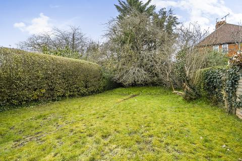 4 Cherry Tree Avenue, Guildford, GU2 7XB