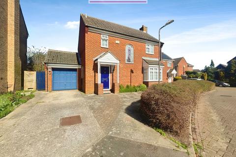 4 bedroom detached house for sale, Dawson Drive, Hextable, Kent, BR8