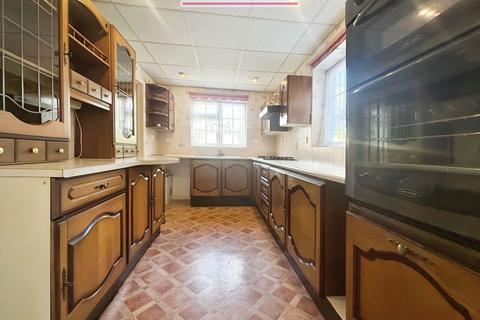 4 bedroom detached house for sale, Dawson Drive, Hextable, Kent, BR8
