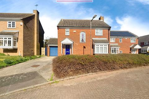 4 bedroom detached house for sale, Dawson Drive, Hextable, Kent, BR8