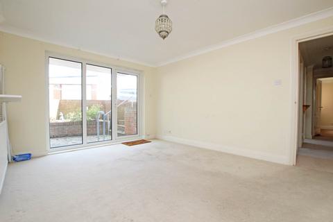 2 bedroom flat for sale, Silverdale Road, Eastbourne, BN20 7EU