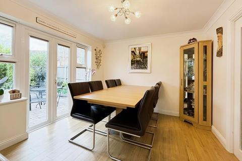 6 bedroom detached house for sale, Park Farm, Kingsnorth