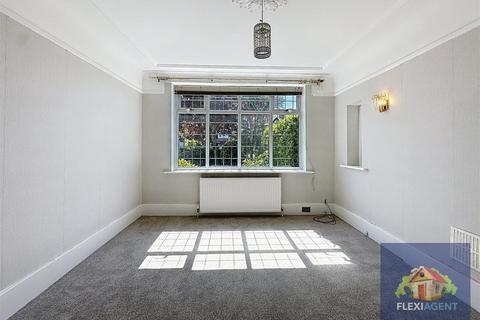 3 bedroom detached house for sale, Fairhaven Road, Southport PR9