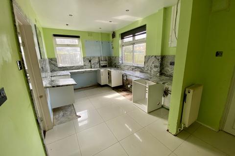 2 bedroom semi-detached house for sale, Falsgrave Avenue, Fagley, Bradford, BD2