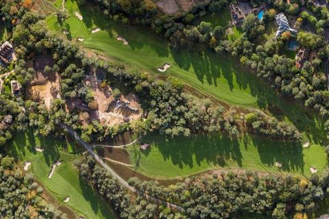 undefined, Golf Club Road, Weybridge KT13