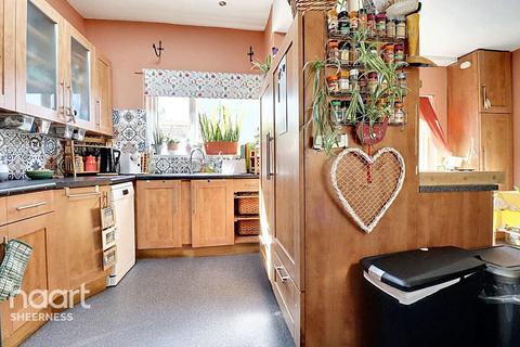 4 bedroom detached house for sale, Marine Parade, Sheerness