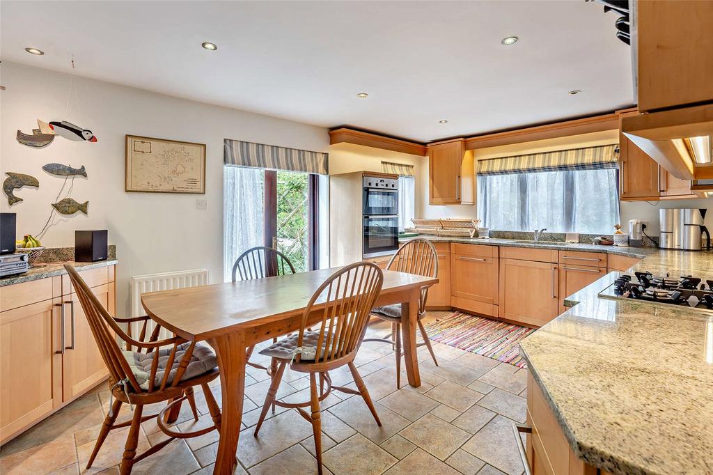 Kitchen/Breakfast
