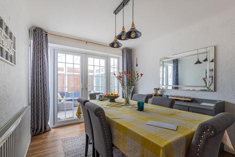 134 Bryncyn, Cardiff, CF23 7BN
