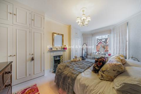 4 bedroom house to rent, Braemar Avenue London SW19