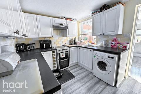 2 bedroom terraced house for sale, The Causeway, March
