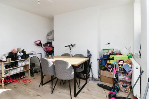 147 Askern Road, Bentley, Doncaster, DN5 0JH