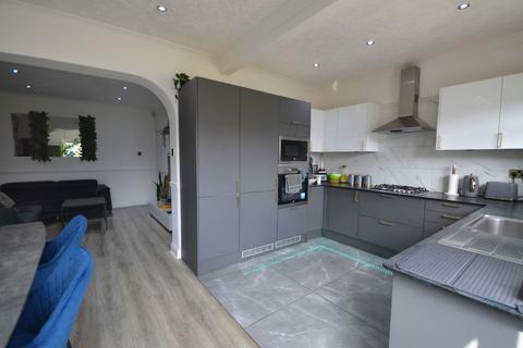 3 bedroom semi-detached house for sale, Kenmore Avenue, Kenton, HA3