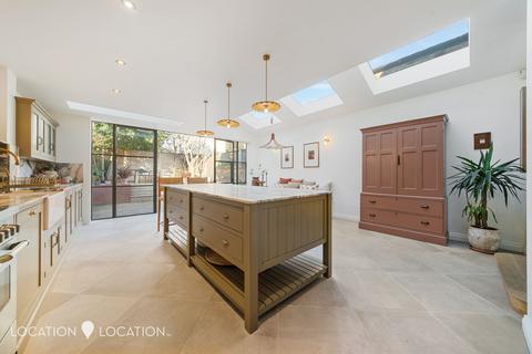 171 Brooke Road, London, E5 8AB