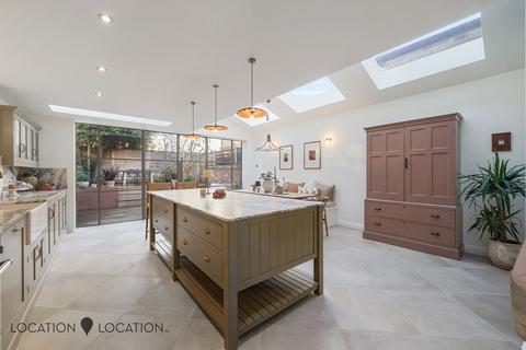 171 Brooke Road, London, E5 8AB