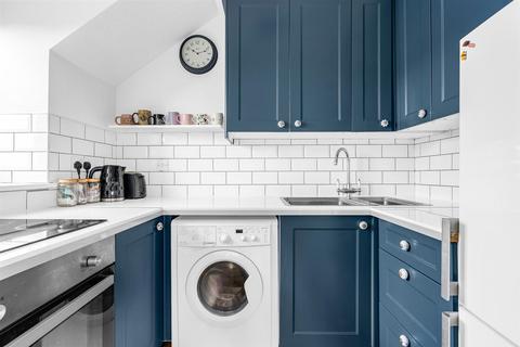 7 Bengeo Meadows, Hertford, SG14 3HT