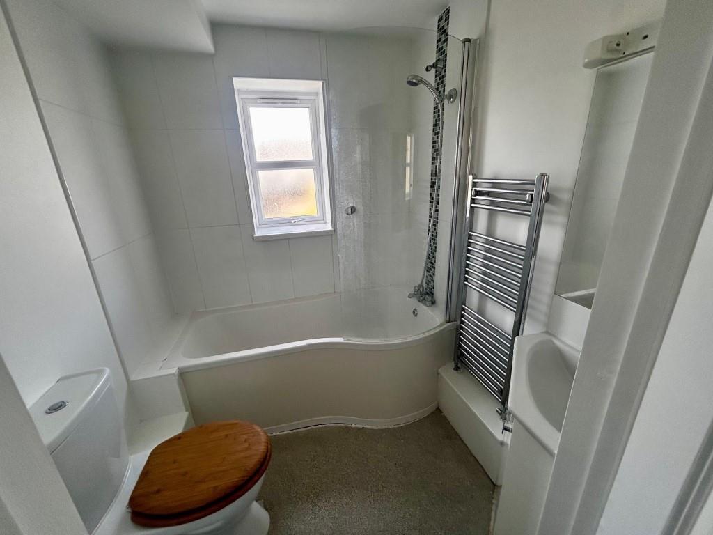 Apartment in Boscombe - More