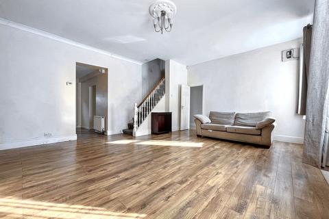5 bedroom terraced house for sale, Main Street North, Seghill, Cramlington, Northumberland, NE23 7SB