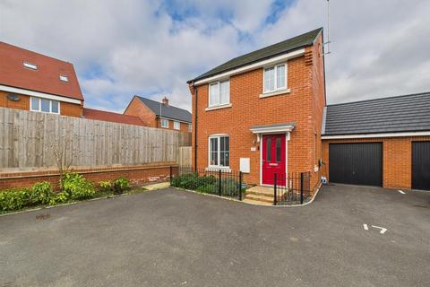 3 bedroom link detached house for sale, Keepsake Way, Aylesbury HP18