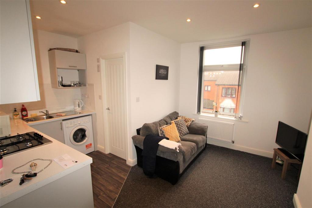 Lounge/Kitchen
