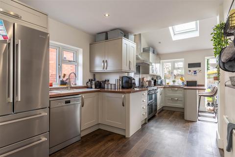 16 Barroon, Castle Donington, Derby, DE74 2PE