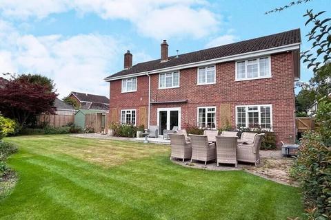 4 bedroom detached house for sale, Oakenbrow Sway Lymington Hampshire SO41