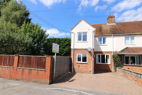 2 bedroom end of terrace house for sale, St Johns Road, Berkshire RG19