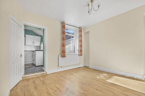37 Station Terrace, Senghenydd, Caerphilly, CF83 4HF