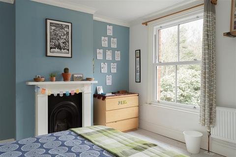 2, Stile Cottages Brighton Road, Redhill, RH1 6PS
