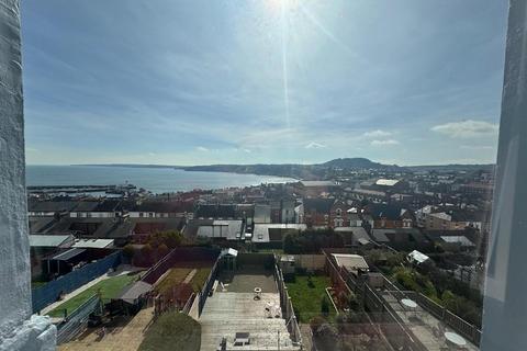 2 bedroom apartment for sale, Castle Road, Scarborough