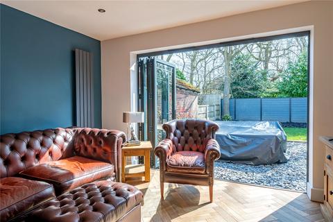 2 bedroom bungalow for sale, Barfield Crescent, Leeds, West Yorkshire