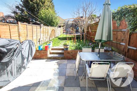 87 Churchbury Road, London, SE9 5HX