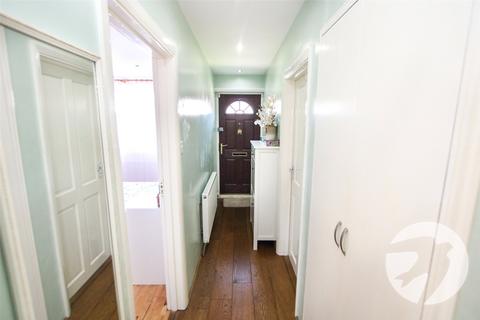 87 Churchbury Road, London, SE9 5HX