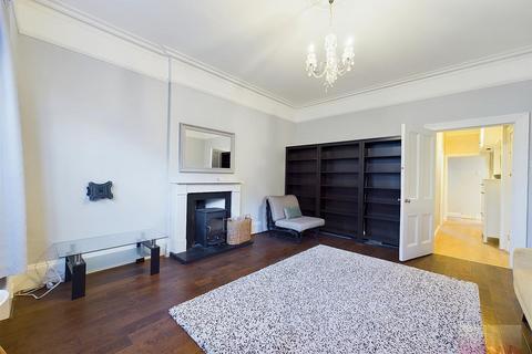 2 bedroom flat to rent, High Street, Harrow on the Hill