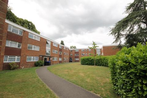 22 Devana End, Carshalton, SM5 2NL