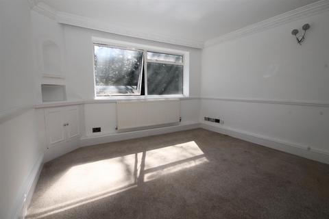 22 Devana End, Carshalton, SM5 2NL