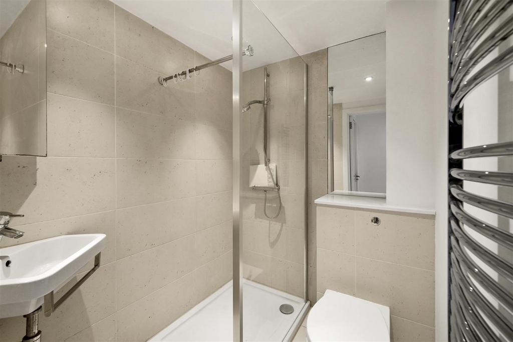 Flat 1-2, 88 Elm Park - kk31m Ns7z6 Cna XENX2 SD.jpg