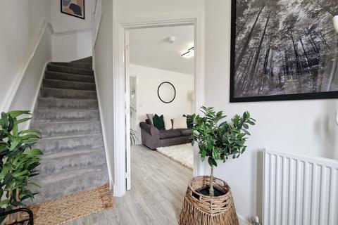3 bedroom townhouse for sale, Moonflower Place, Biggleswade, SG18