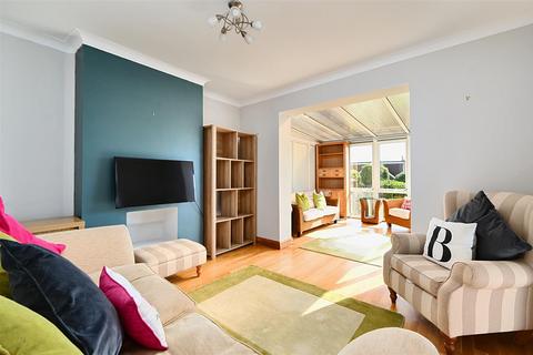 32 Highdown, Southwick, Brighton, BN42 4QS
