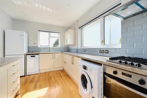 32 Highdown, Southwick, Brighton, BN42 4QS