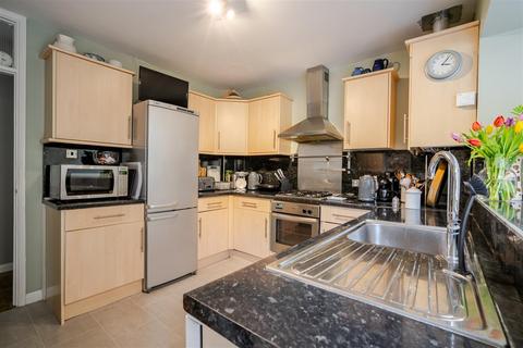 22 Highclere, Ascot, SL5 0AA
