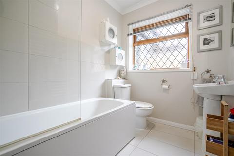 22 Highclere, Ascot, SL5 0AA