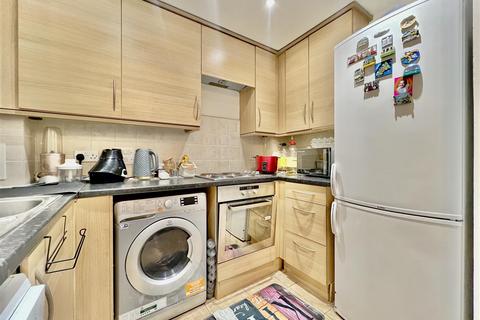 undefined, Highfield Road, Feltham TW13