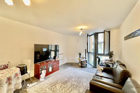 undefined, Highfield Road, Feltham TW13