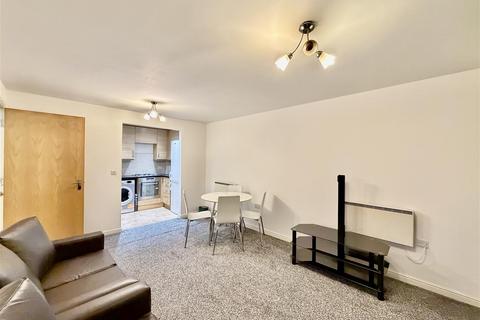 undefined, Highfield Road, Feltham TW13