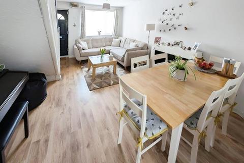 6 Long Mead, Yate, Bristol, BS37 7YT