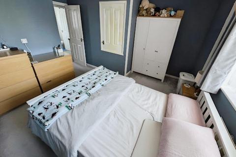 6 Long Mead, Yate, Bristol, BS37 7YT