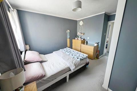 6 Long Mead, Yate, Bristol, BS37 7YT