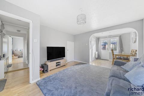 18 Corral Close, Nine Elms, Swindon, SN5 5UX