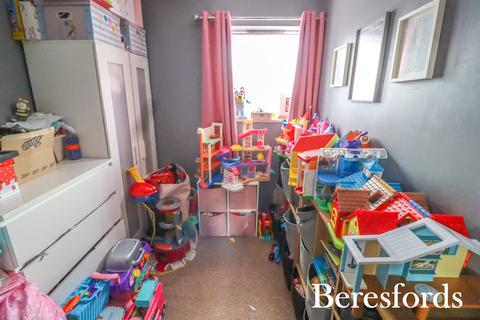 17 Ravel Gardens, Aveley, South Ockendon, RM15 4NS