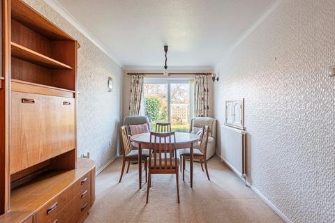 16 Blenheim Avenue, Faversham, ME13 8NR